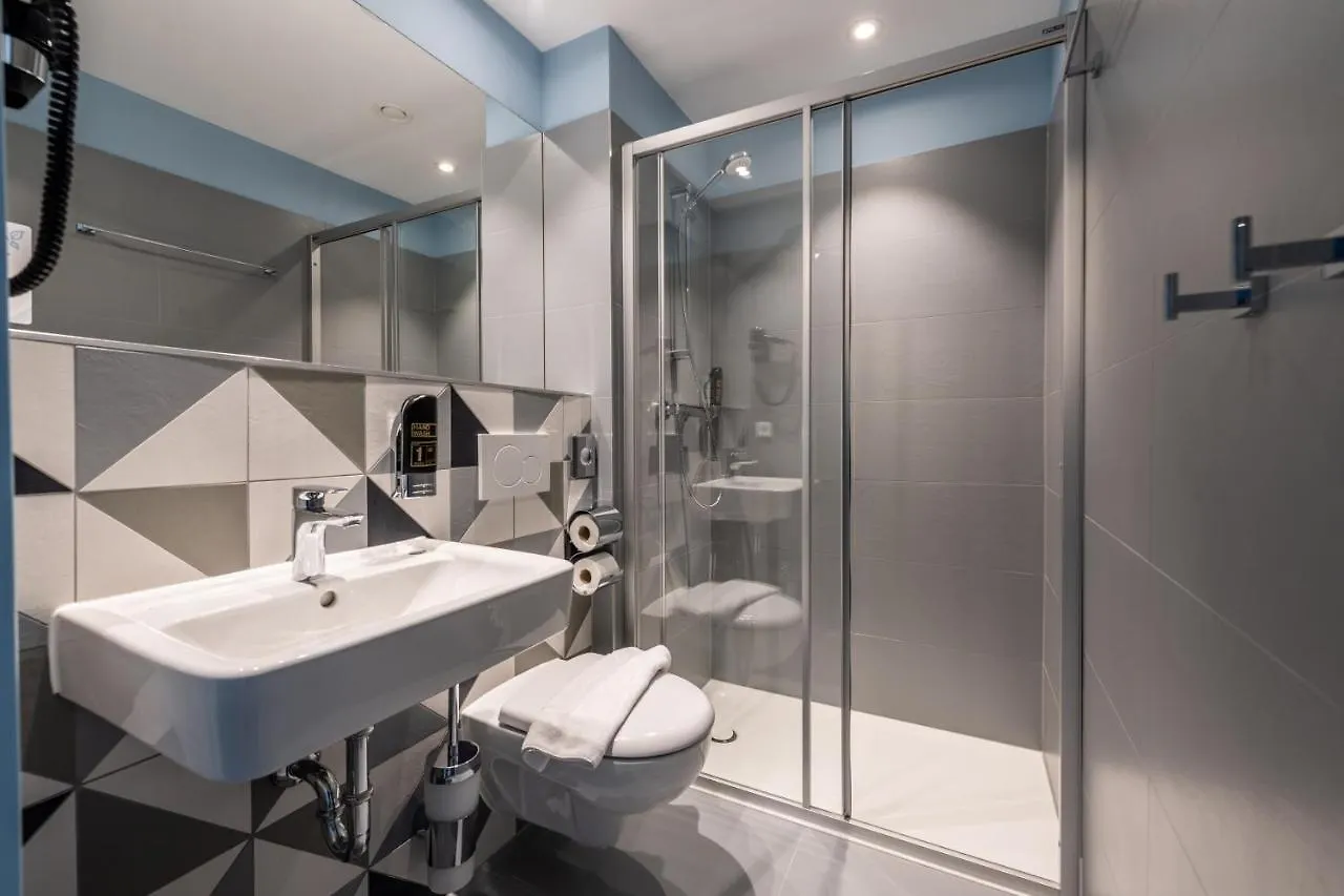 Meininger Hotel Innsbruck Zentrum 3*,  オーストリア